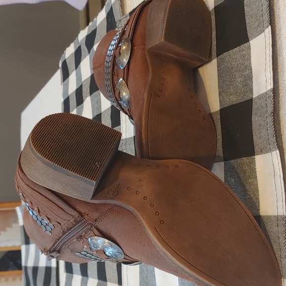 Coconuts by Matisse Boots Size 6M - Picture 3 of 4